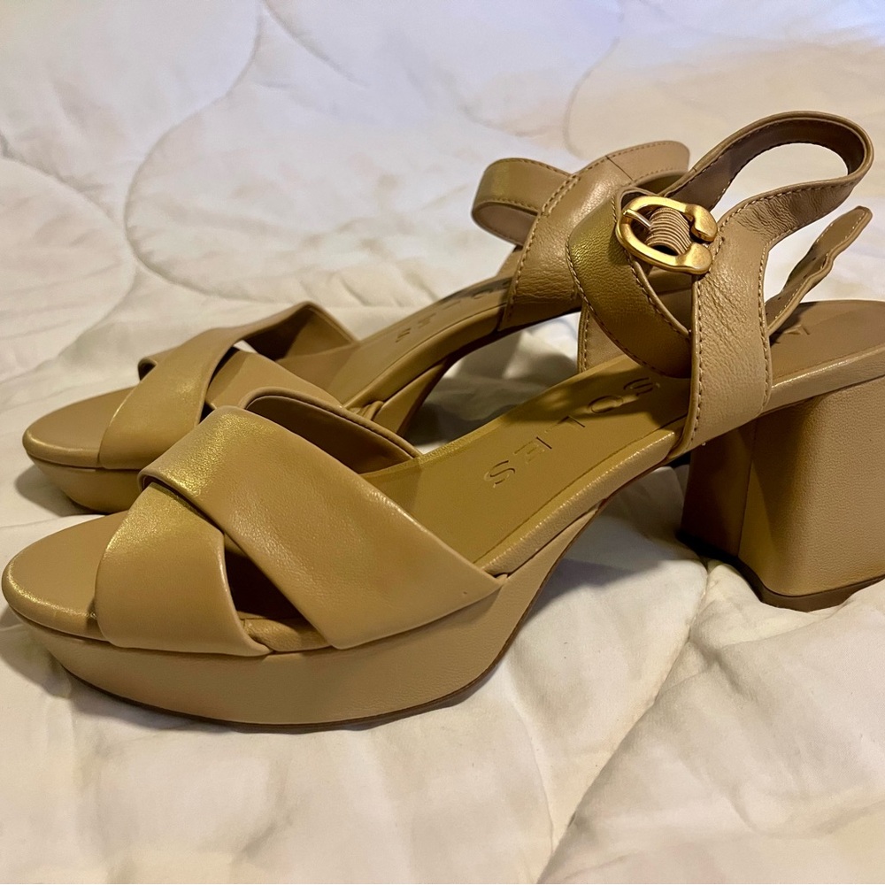 Aerosoles Tan Platform Sandals